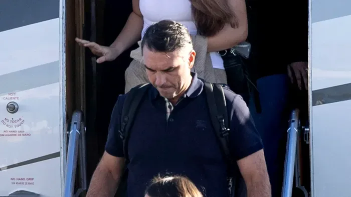 Trump numește „o rușine” alegerile din Brazilia, după ce Flavio Bolsonaro a fugit în SUA