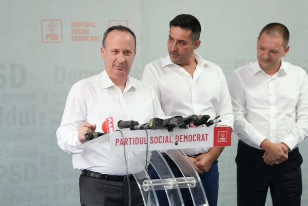 Adrian Câciu îi acuză pe Bolojan și Pîslaru că au mințit în privința PNRR. Cifrele invocate de fostul ministru